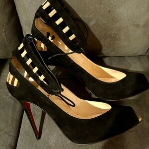 Christian Louboutin Fabulous black suede Stilleto, gold trim, unique style, 37